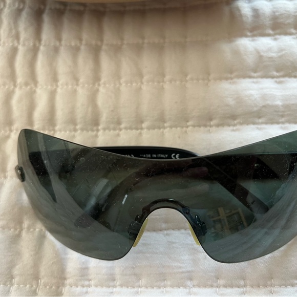 Burberry Accessories - Burberry Stylish Black Aviator Glasses